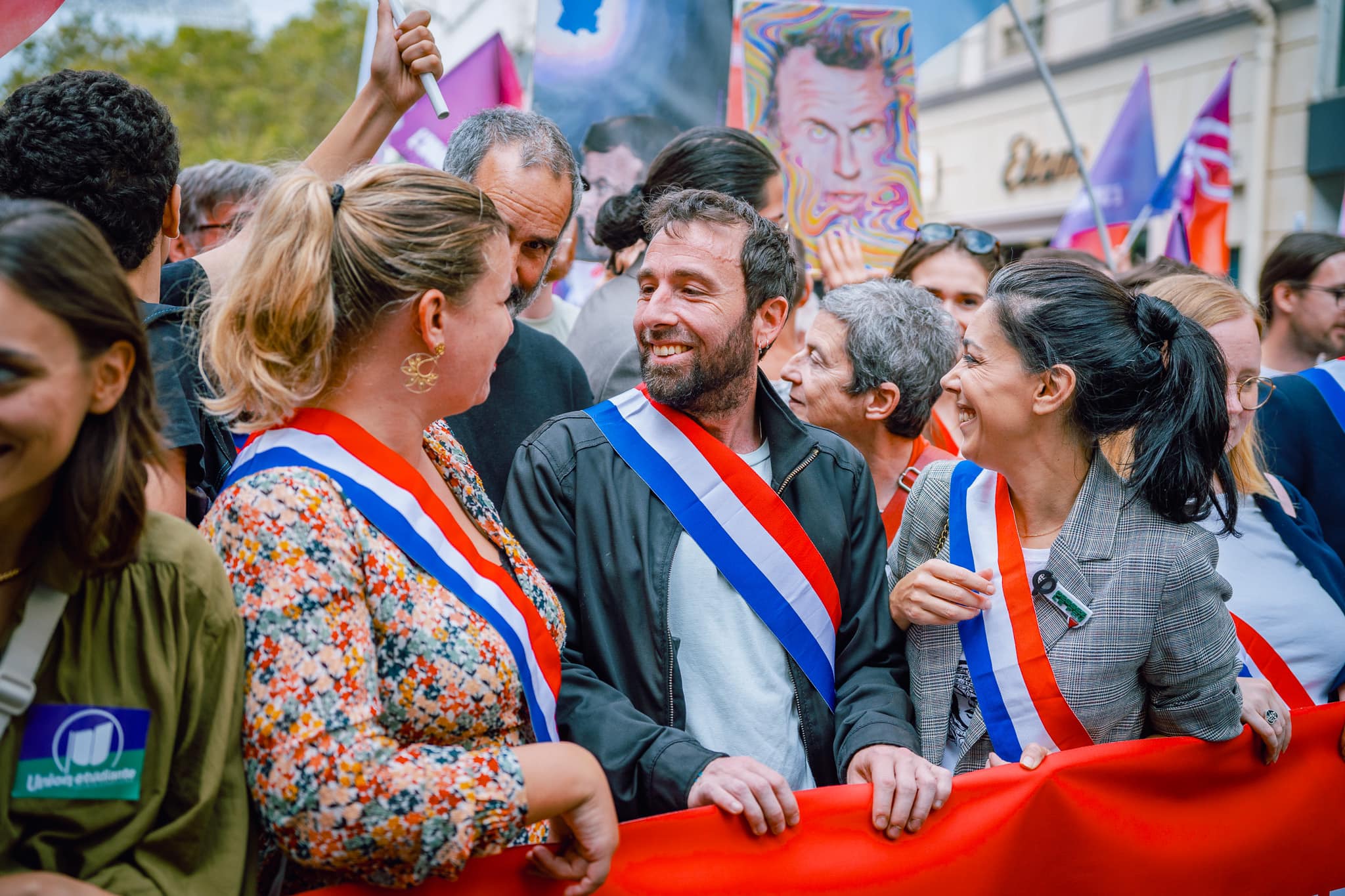 Manifestation contre le coup de force de Macron